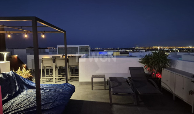 Odsprzedaż - Villa - Los Montesinos - Costa Blanca