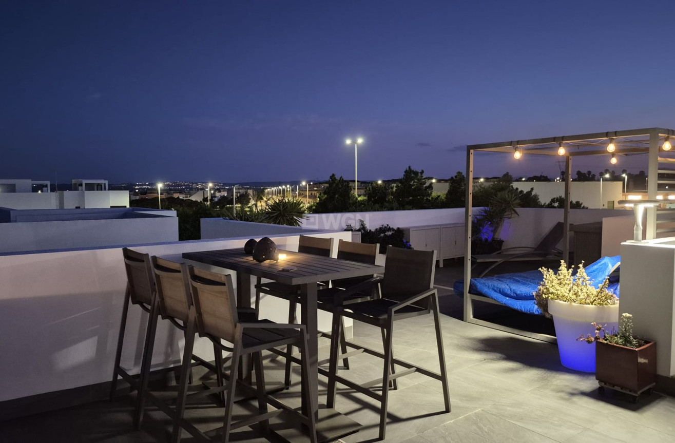 Odsprzedaż - Villa - Los Montesinos - Costa Blanca
