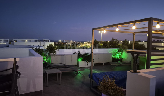 Odsprzedaż - Villa - Los Montesinos - Costa Blanca