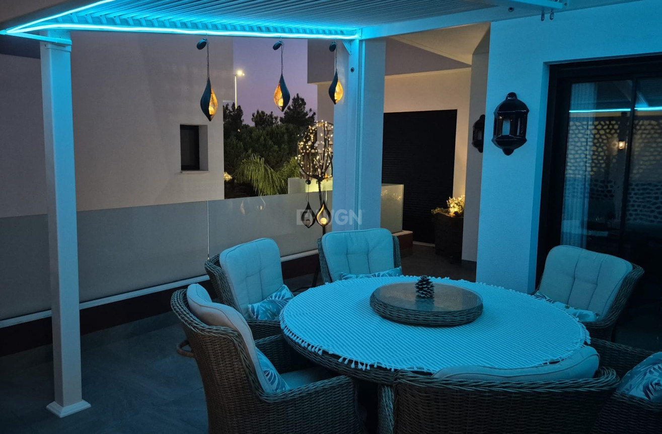 Odsprzedaż - Villa - Los Montesinos - Costa Blanca