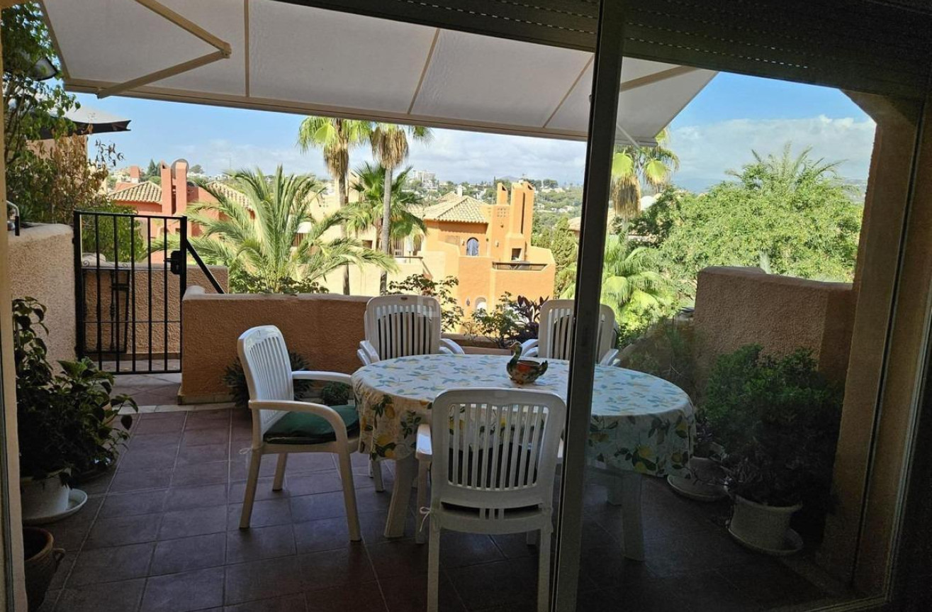 Odsprzedaż - Kamienica - Marbella - Nueva Andalucia