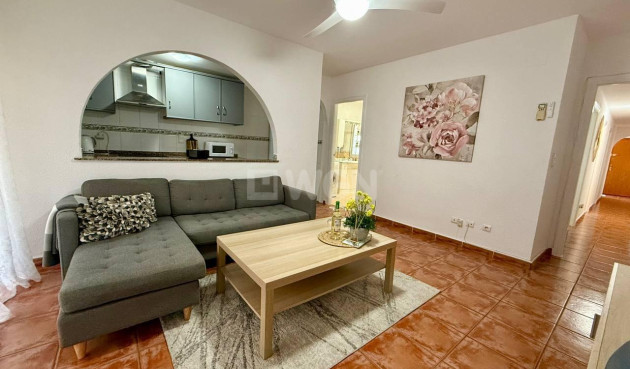Odsprzedaż - Mieszkanie w bloku - Torrevieja - Playa del Cura