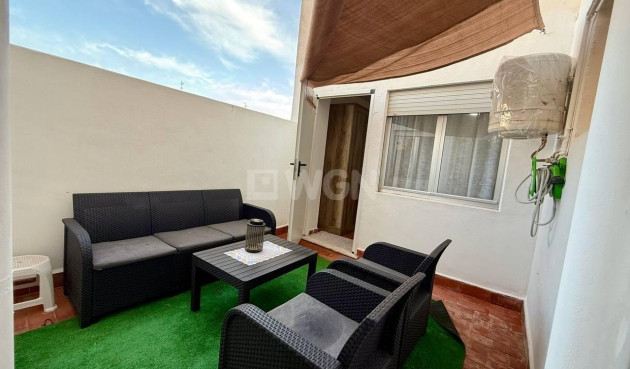 Odsprzedaż - Mieszkanie w bloku - Torrevieja - Playa del Cura