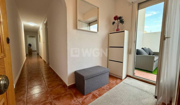Odsprzedaż - Mieszkanie w bloku - Torrevieja - Playa del Cura