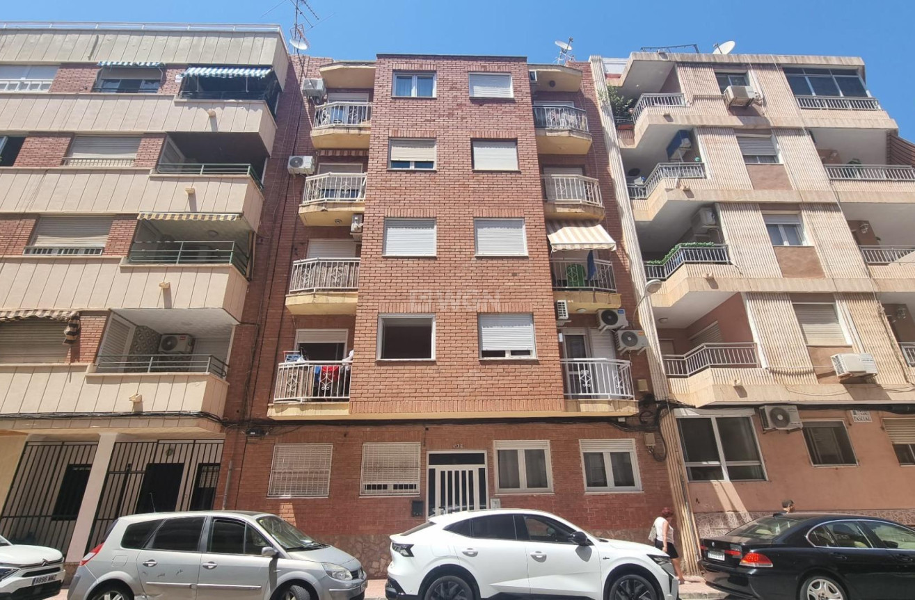 Wiederverkauf - Wohnung - Torrevieja - Centro