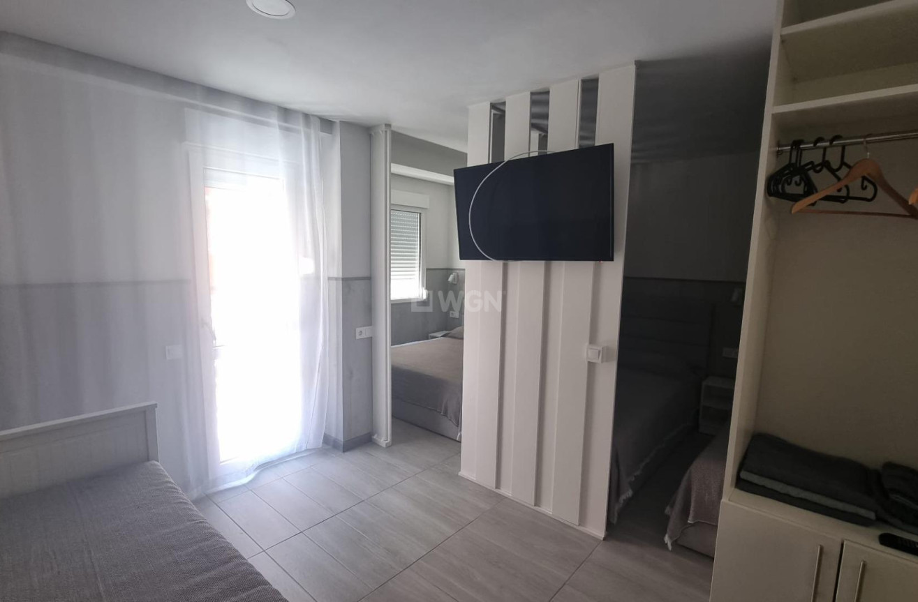 Wiederverkauf - Wohnung - Torrevieja - Centro