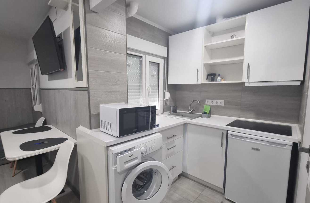 Wiederverkauf - Wohnung - Torrevieja - Centro