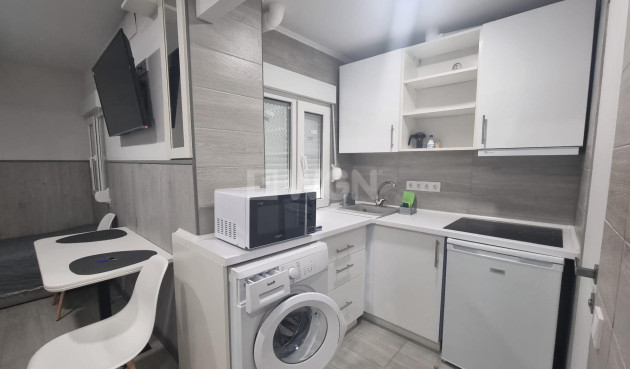Wiederverkauf - Wohnung - Torrevieja - Centro