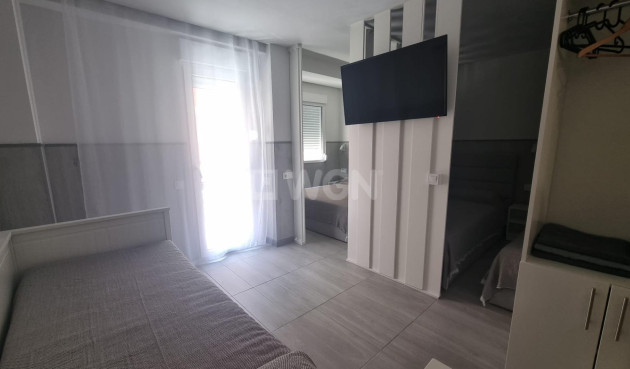 Wiederverkauf - Wohnung - Torrevieja - Centro