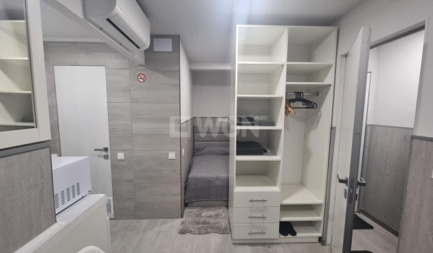 Wiederverkauf - Wohnung - Torrevieja - Centro