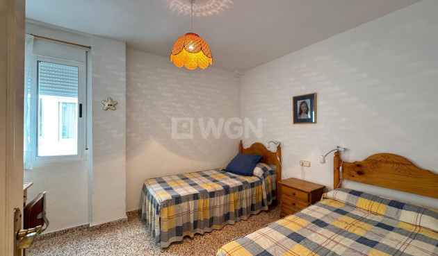 Odsprzedaż - Mieszkanie w bloku - Torrevieja - Playa del Cura