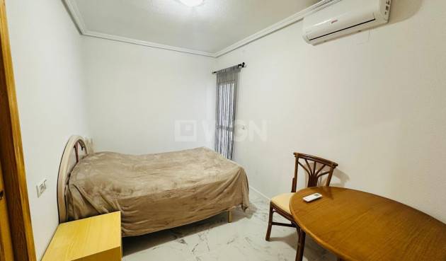 Wiederverkauf - Wohnung - Torrevieja - Acequion