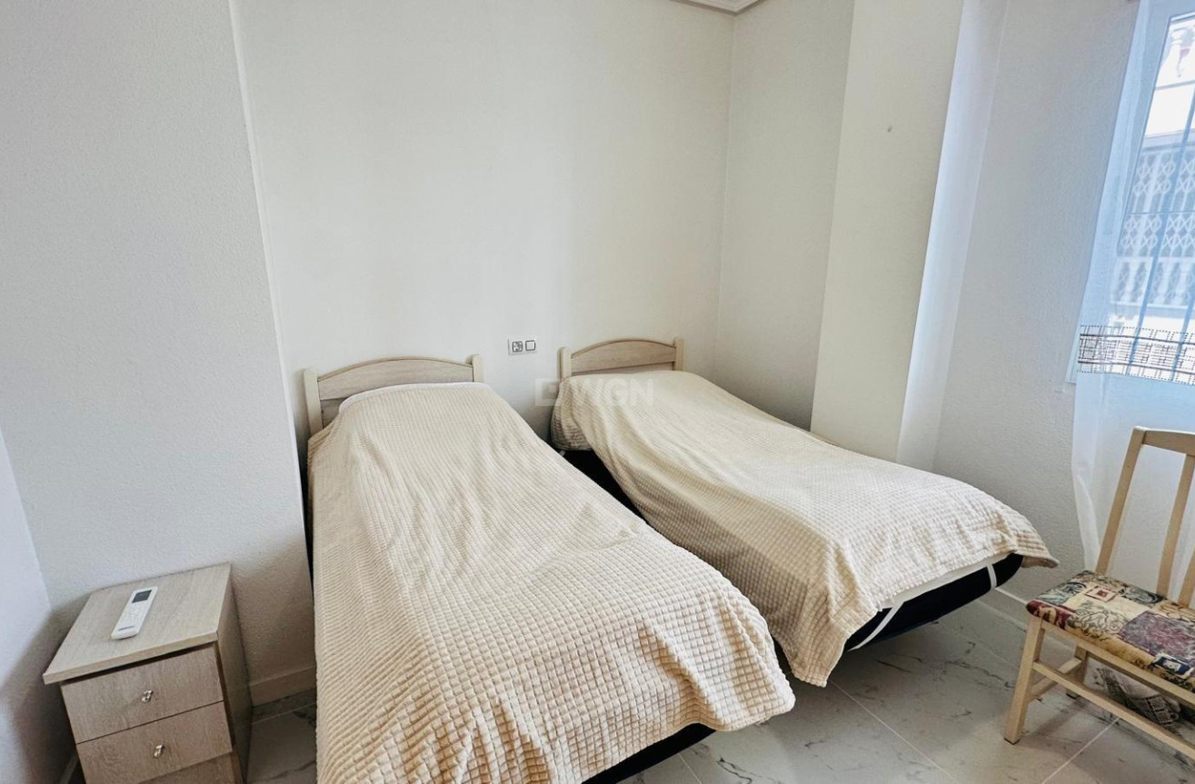 Wiederverkauf - Wohnung - Torrevieja - Acequion