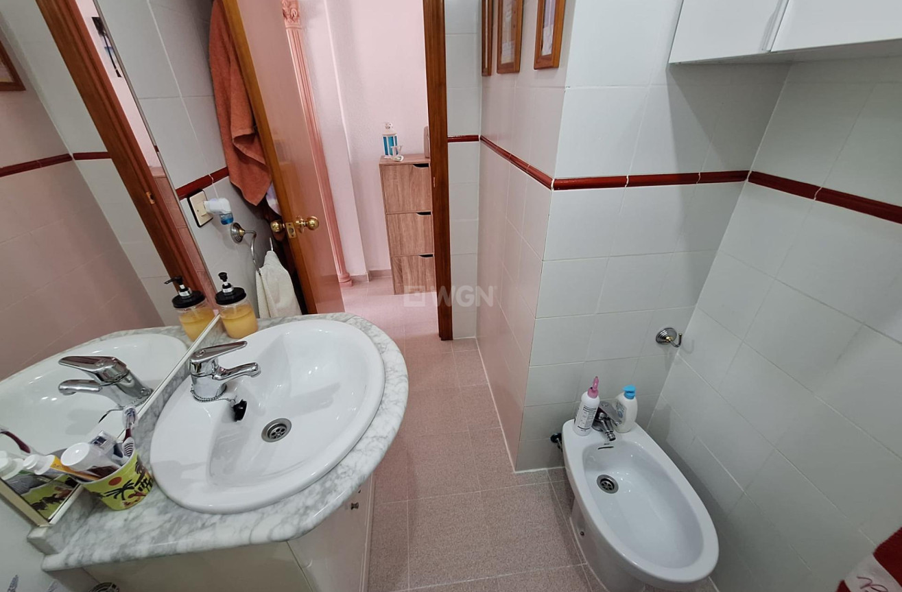 Resale - Apartment / flat - Torrevieja - Nueva Torrevieja