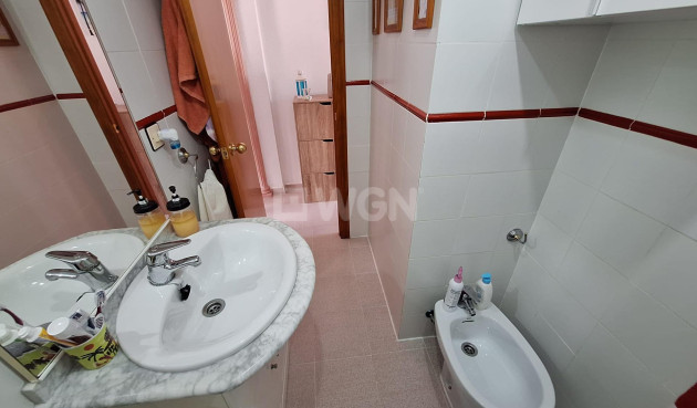 Resale - Apartment / flat - Torrevieja - Nueva Torrevieja