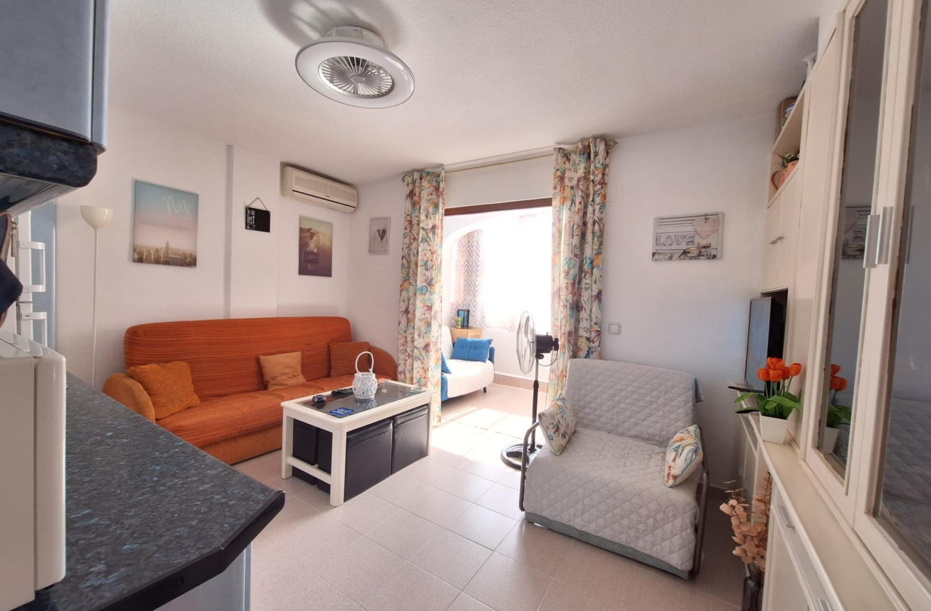 Resale - Apartment / flat - Torrevieja - Nueva Torrevieja