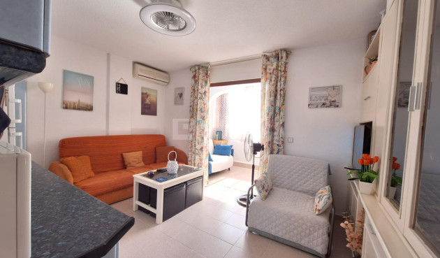 Resale - Apartment / flat - Torrevieja - Nueva Torrevieja