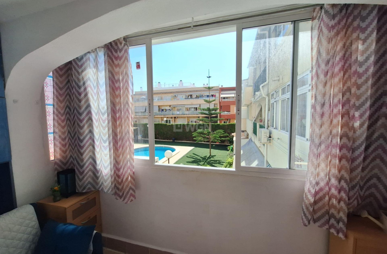 Resale - Apartment / flat - Torrevieja - Nueva Torrevieja