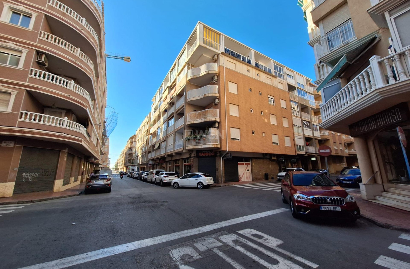Wiederverkauf - Wohnung - Torrevieja - Centro