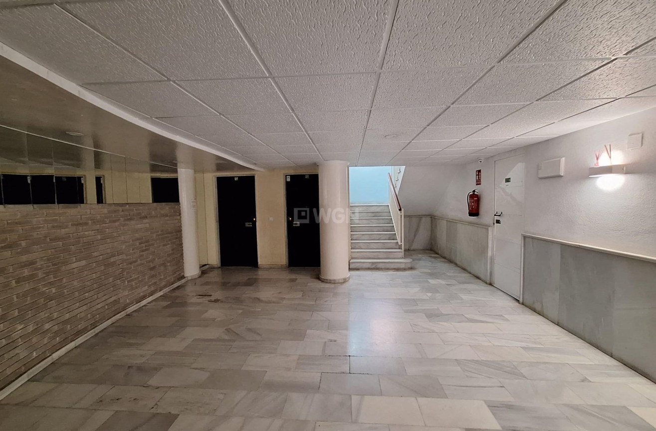 Wiederverkauf - Wohnung - Torrevieja - Centro