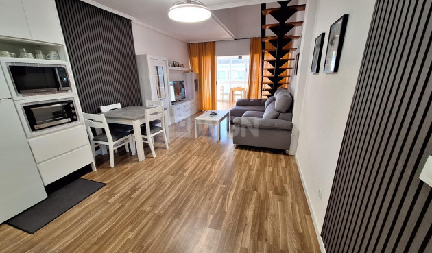 Wiederverkauf - Wohnung - Torrevieja - Centro