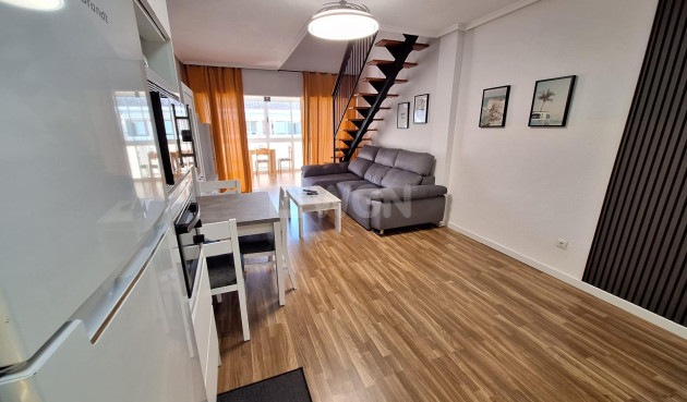 Wiederverkauf - Wohnung - Torrevieja - Centro