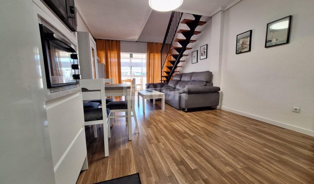 Wiederverkauf - Wohnung - Torrevieja - Centro