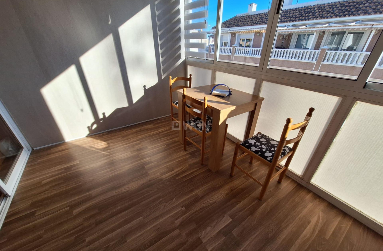 Wiederverkauf - Wohnung - Torrevieja - Centro