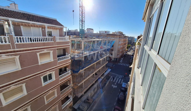 Wiederverkauf - Wohnung - Torrevieja - Centro