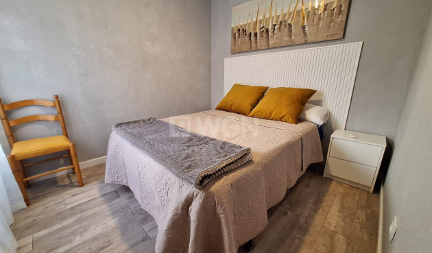 Wiederverkauf - Wohnung - Torrevieja - Centro