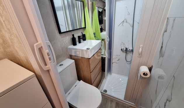 Wiederverkauf - Wohnung - Torrevieja - Centro