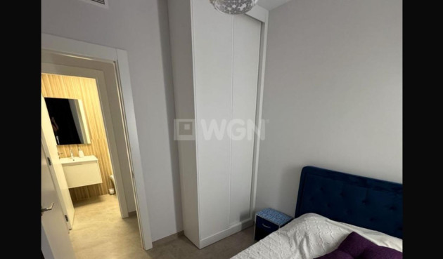 Odsprzedaż - Mieszkanie w bloku - Torrevieja - Playa del Cura