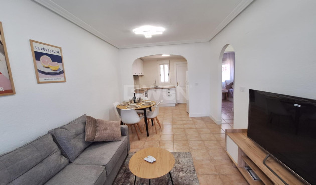 Odsprzedaż - Bungalow - Torrevieja - Sector 25
