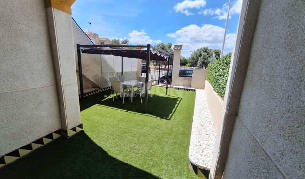 Odsprzedaż - Bungalow - Torrevieja - Sector 25