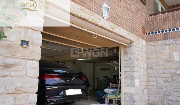 Odsprzedaż - Villa - La Nucía - Montebello - Nou Espai
