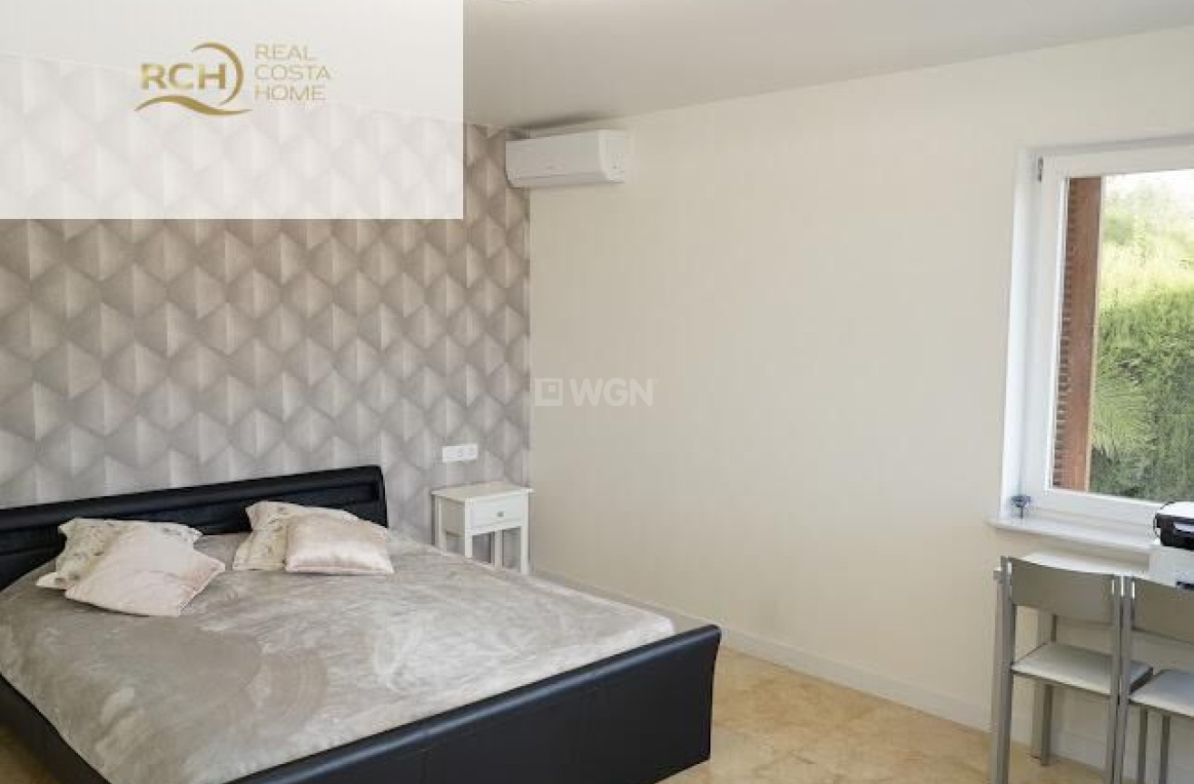 Odsprzedaż - Villa - La Nucía - Montebello - Nou Espai