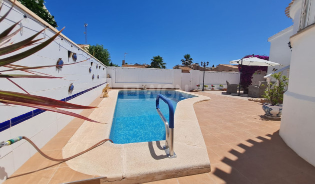 Odsprzedaż - Villa - Orihuela Costa - Costa Blanca