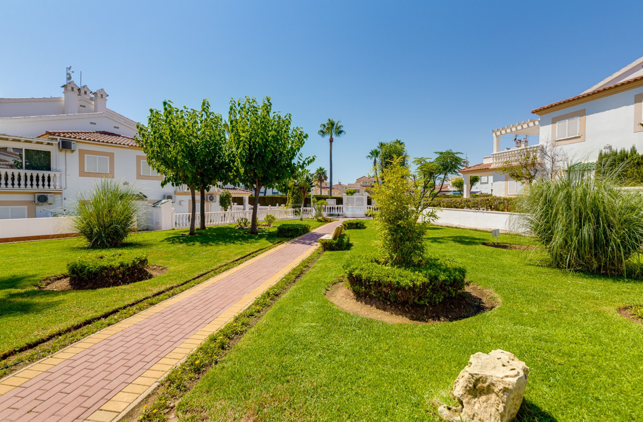 Odsprzedaż - Mieszkanie w bloku - Orihuela Costa - Costa Blanca