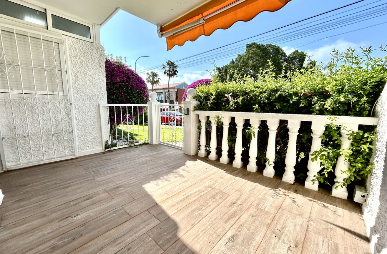 Odsprzedaż - Mieszkanie w bloku - Villamartin - Costa Blanca