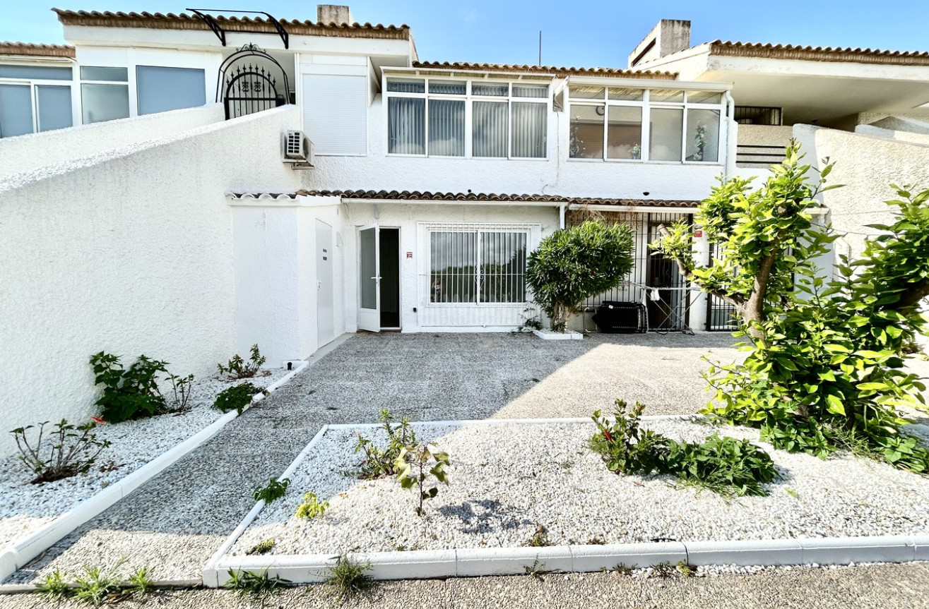 Odsprzedaż - Mieszkanie w bloku - Villamartin - Costa Blanca