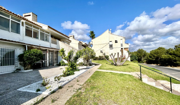 Odsprzedaż - Mieszkanie w bloku - Villamartin - Costa Blanca