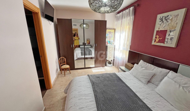 Odsprzedaż - Mieszkanie w bloku - Novelda - Barrio San Roque