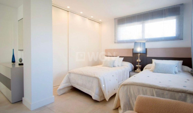 Odsprzedaż - Kamienica - Marbella - Las Brisas