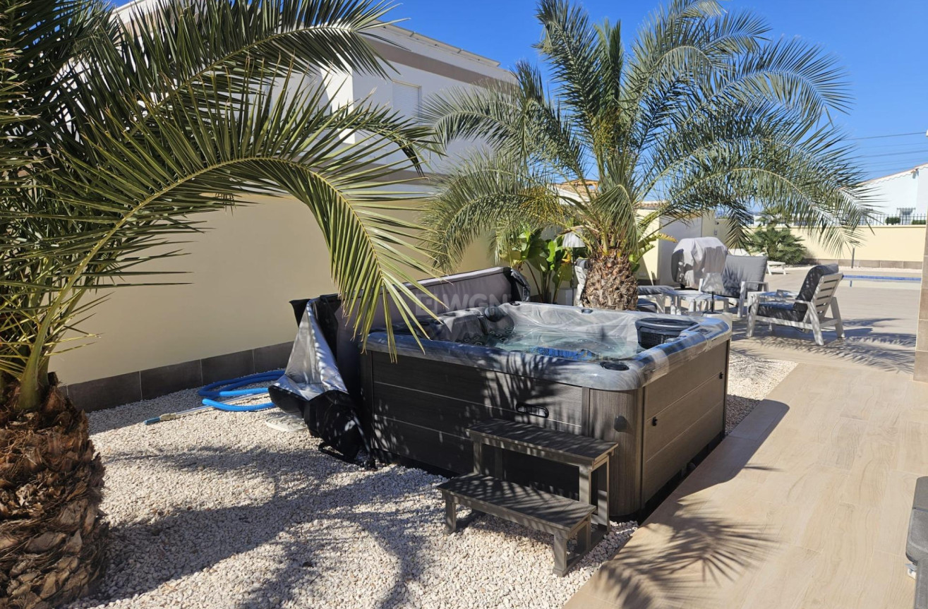 Odsprzedaż - Villa - Torrevieja - La Siesta - El Salado - Torreta