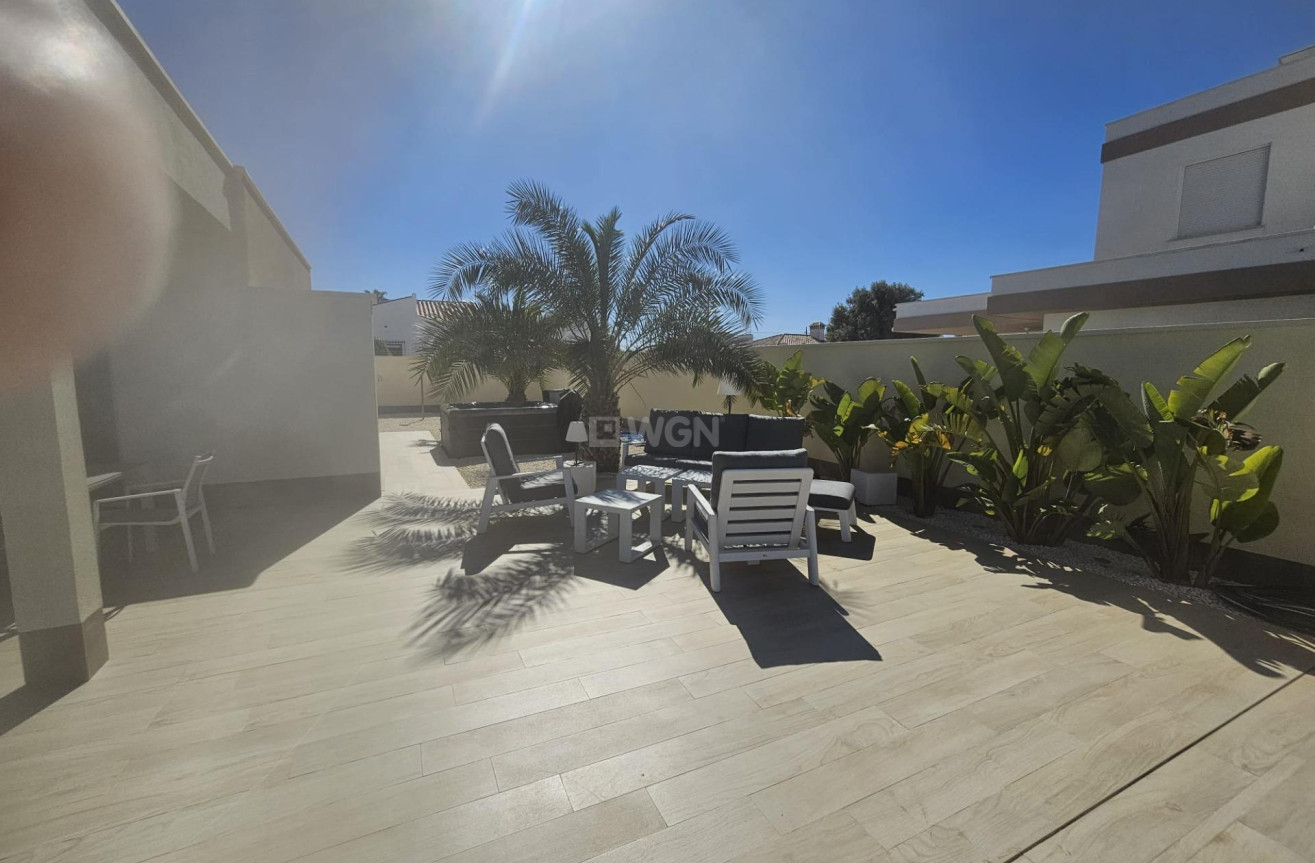 Odsprzedaż - Villa - Torrevieja - La Siesta - El Salado - Torreta