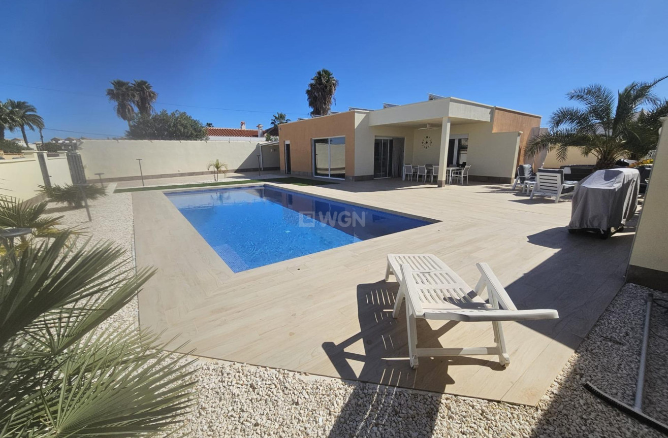 Odsprzedaż - Villa - Torrevieja - La Siesta - El Salado - Torreta