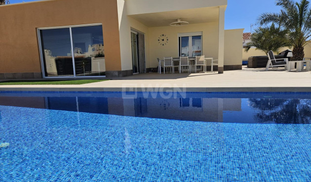 Odsprzedaż - Villa - Torrevieja - La Siesta - El Salado - Torreta
