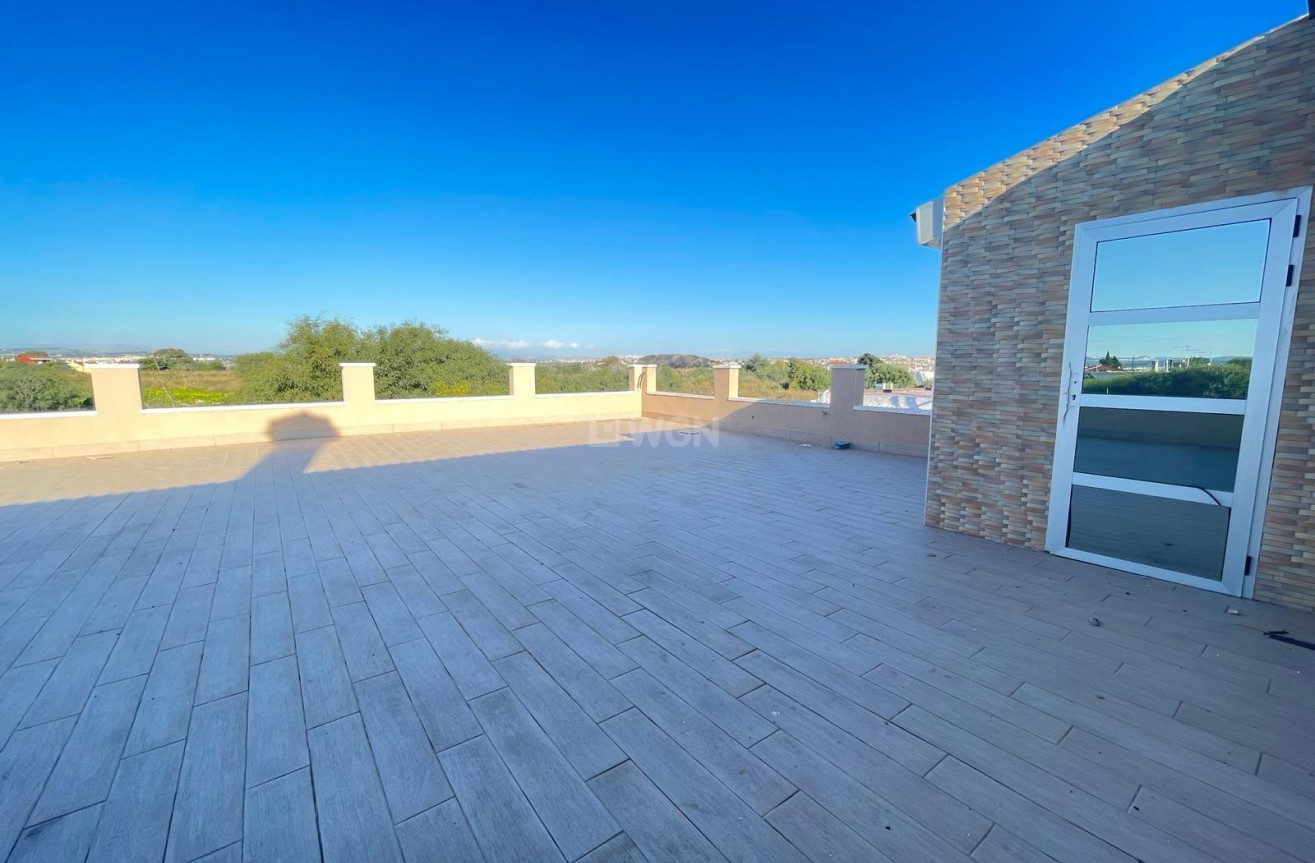 Wiederverkauf - Villa - Torrevieja - La Siesta - El Salado - Torreta