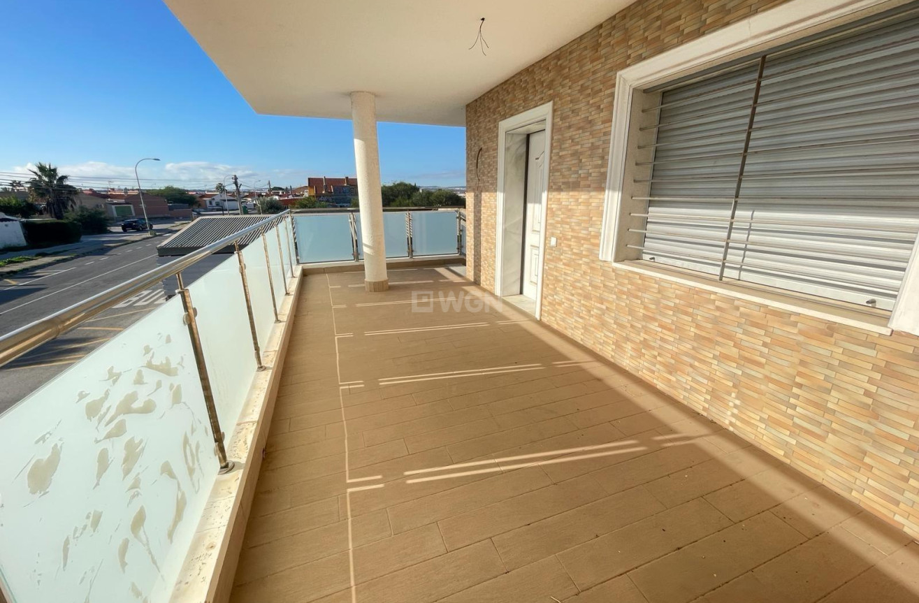 Wiederverkauf - Villa - Torrevieja - La Siesta - El Salado - Torreta