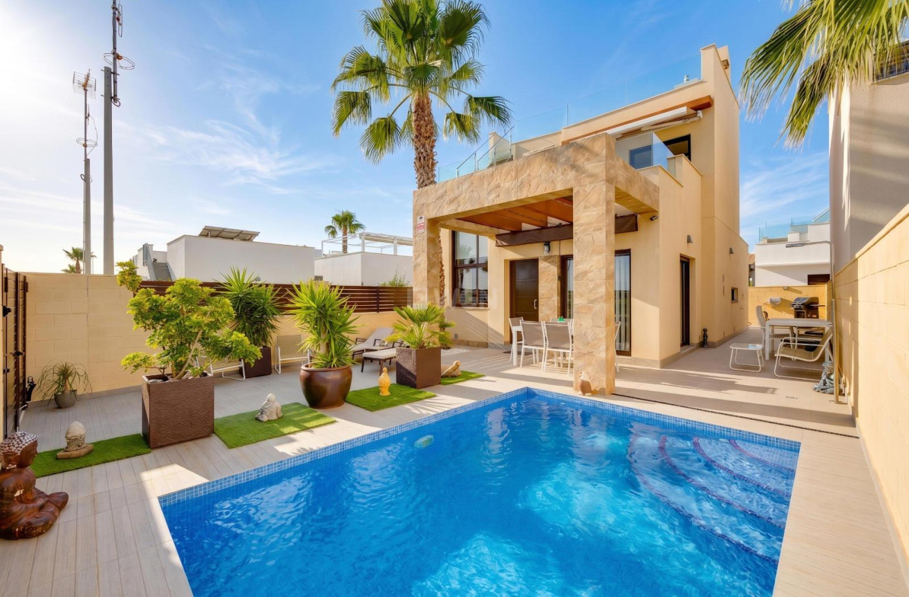 Resale - Villa - Ciudad Quesada - Pueblo Bravo